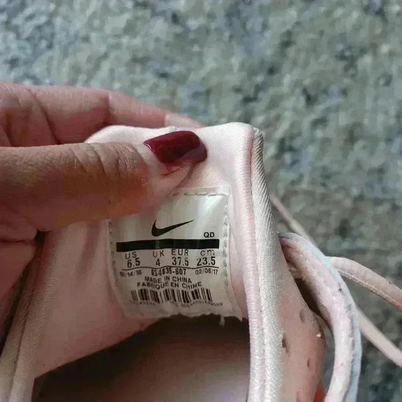 Nike Air Women Huarache Run Sunset TINT/WHITE-GUM 6.5 - Picture 11 of 15